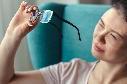 Homemade eyewear cleaning solution